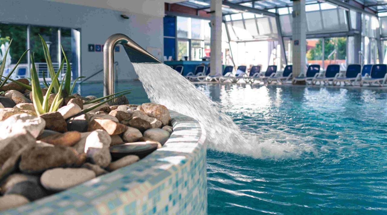 Hotel Vita - Terme โดแบร์นา ภายนอก รูปภาพ