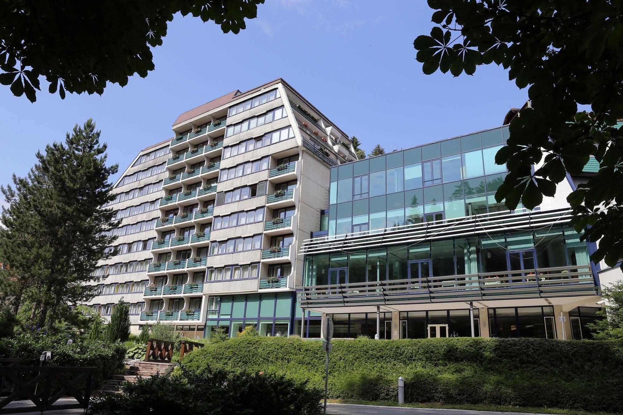 Hotel Vita - Terme โดแบร์นา ภายนอก รูปภาพ